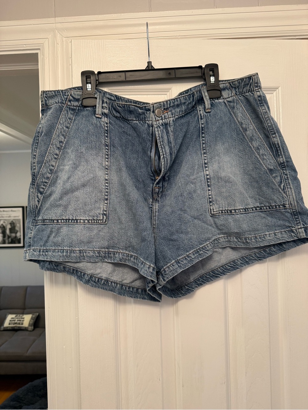 Good American Light Blue Mid-Rise Tie Denim Shorts - Linen Blend